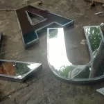 Harga Huruf Timbul Stainless per cm