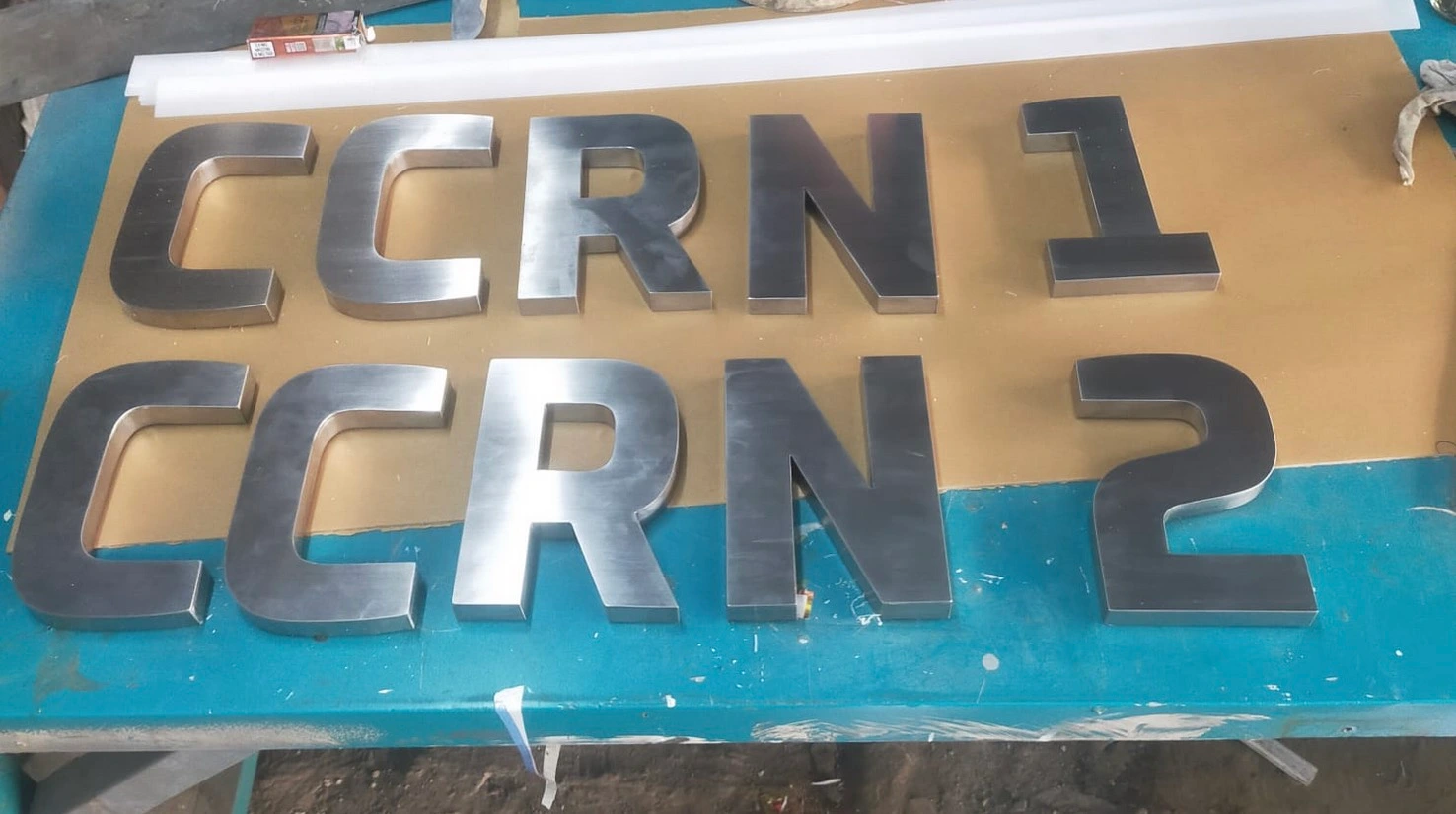 Huruf Timbul Kotor? Begini Cara Bersihinnya