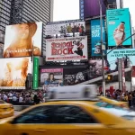 Perbedaan Iklan Billboard, Videotron, dan Megatron Mana Yang Bagus