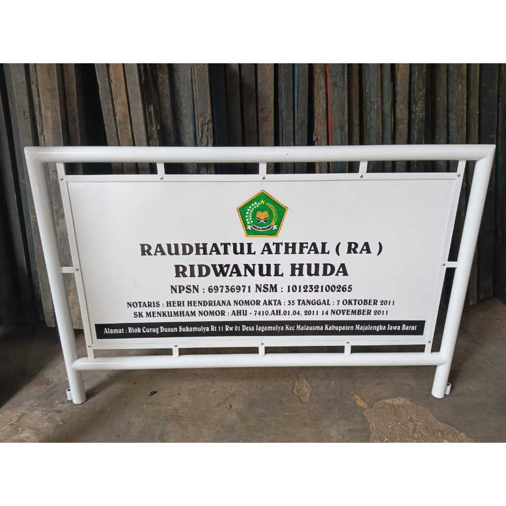 plang nama pondok pesantren terbaru
