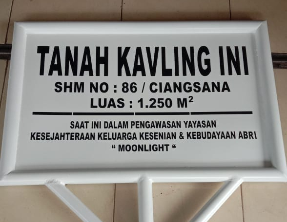 Plang Nama Tanah